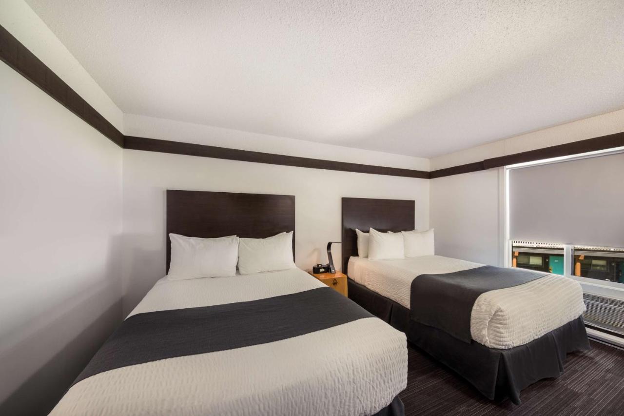 Stoke Hotel Surestay Collection By Best Western Revelstoke Exterior foto