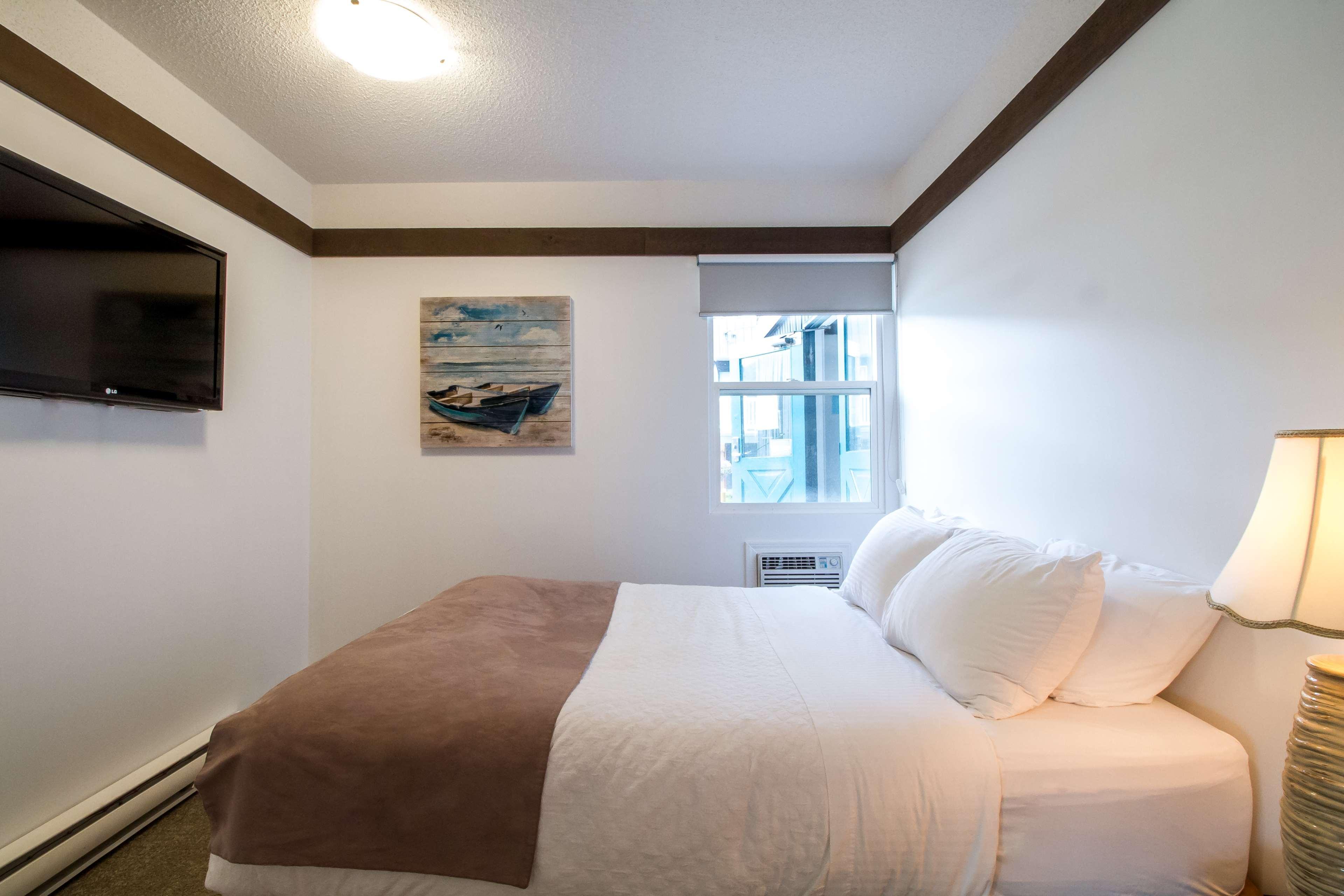 Stoke Hotel Surestay Collection By Best Western Revelstoke Exterior foto