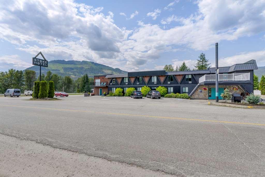 Stoke Hotel Surestay Collection By Best Western Revelstoke Exterior foto